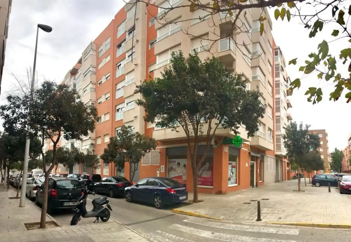 Vista exterior de Piso de alquiler en Manises con Aire acondicionado, Calefacción y Amueblado