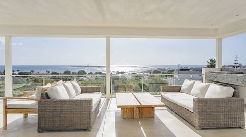 Exclusiva  Diseño contemporáneo, orientación sur y vistas panorámicas del mar en Punta Prima, Menorca, imatge 4
