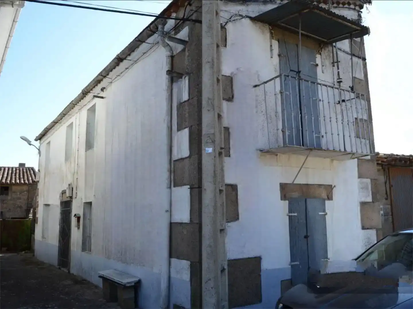 Exterior view of Duplexes for sale in Almendra