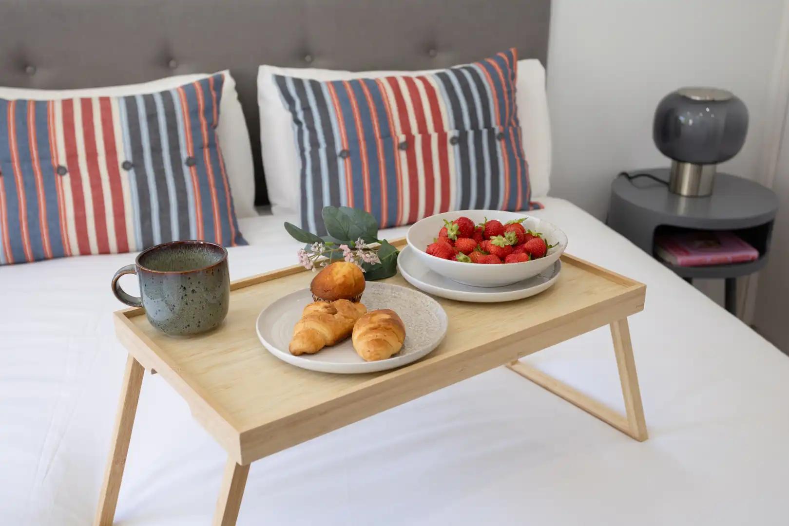Bedroom of Apartments for rent in Madrid  with Air Conditioner, Heating and Furnished