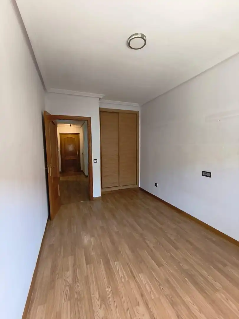 Habitación de Planta baja en venta en Ocaña con Calefacción