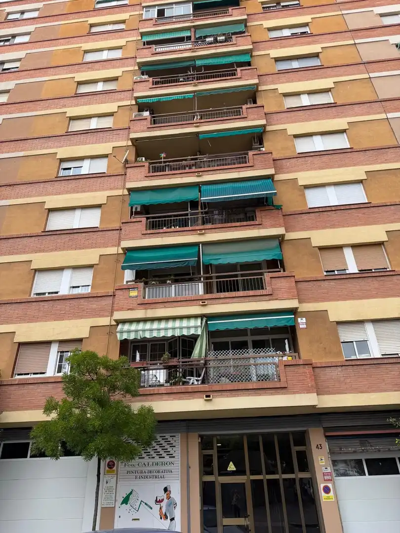 Vista exterior de Piso en venta en Sant Feliu de Llobregat con Aire acondicionado y Calefacción