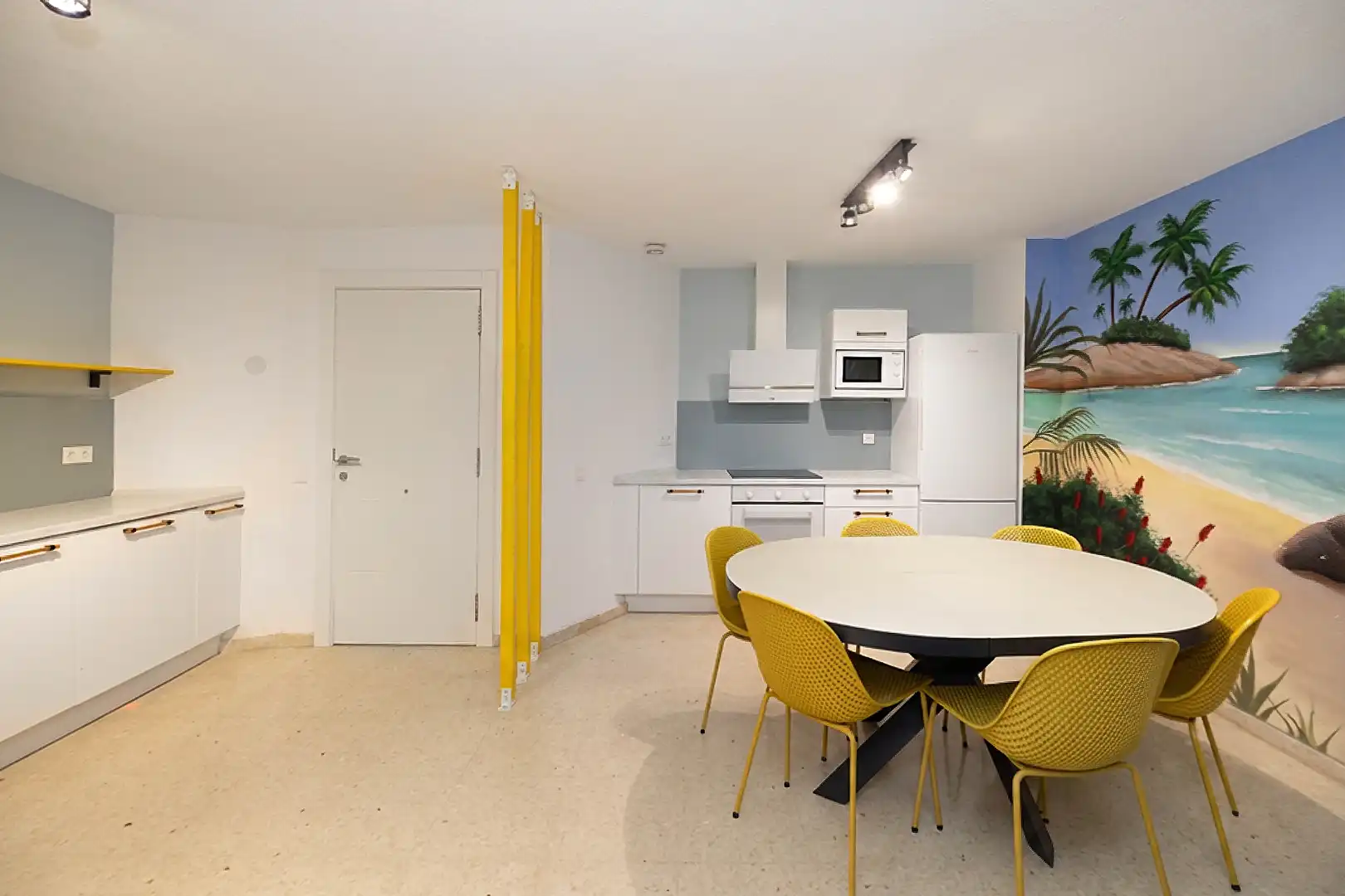 Cuina de Apartament en venda en Marbella amb Aire condicionat, Calefacció i Terrassa