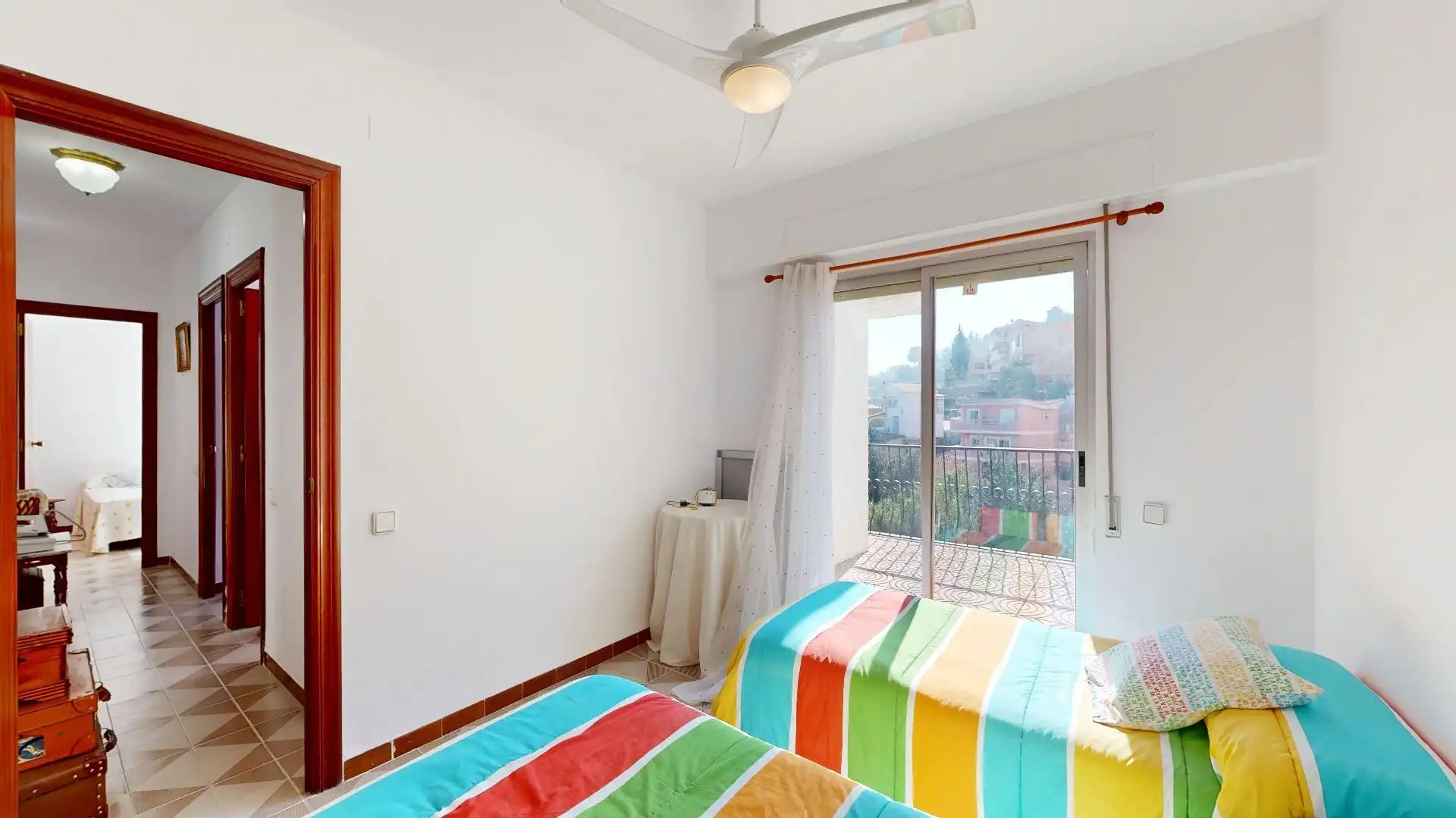 Schlafzimmer von Haus oder Chalet zum Verkauf in Chiva mit Privatgarten und Abstellraum