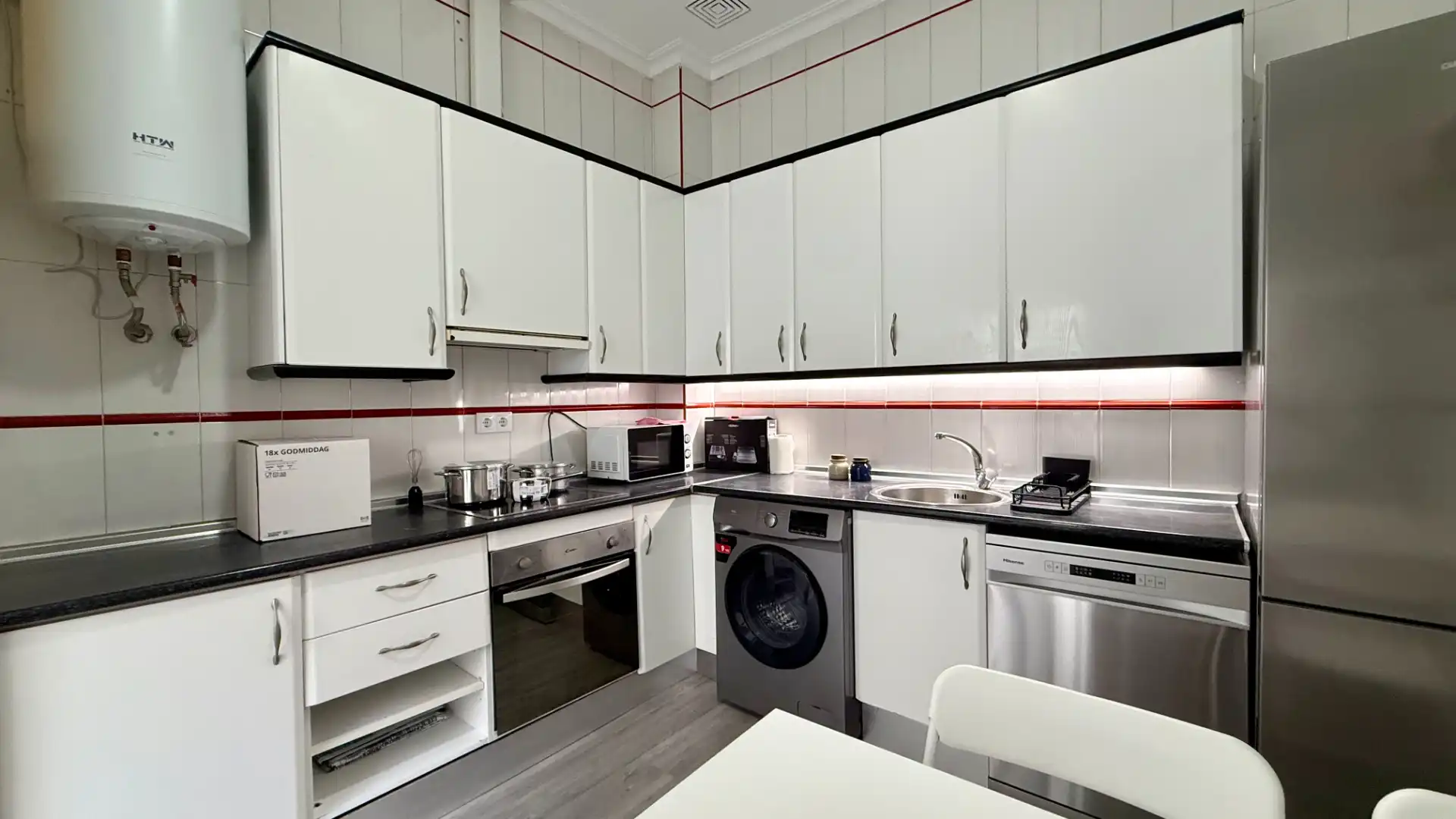 Cocina de Piso de alquiler en Cádiz con Amueblado, Horno y Lavadora