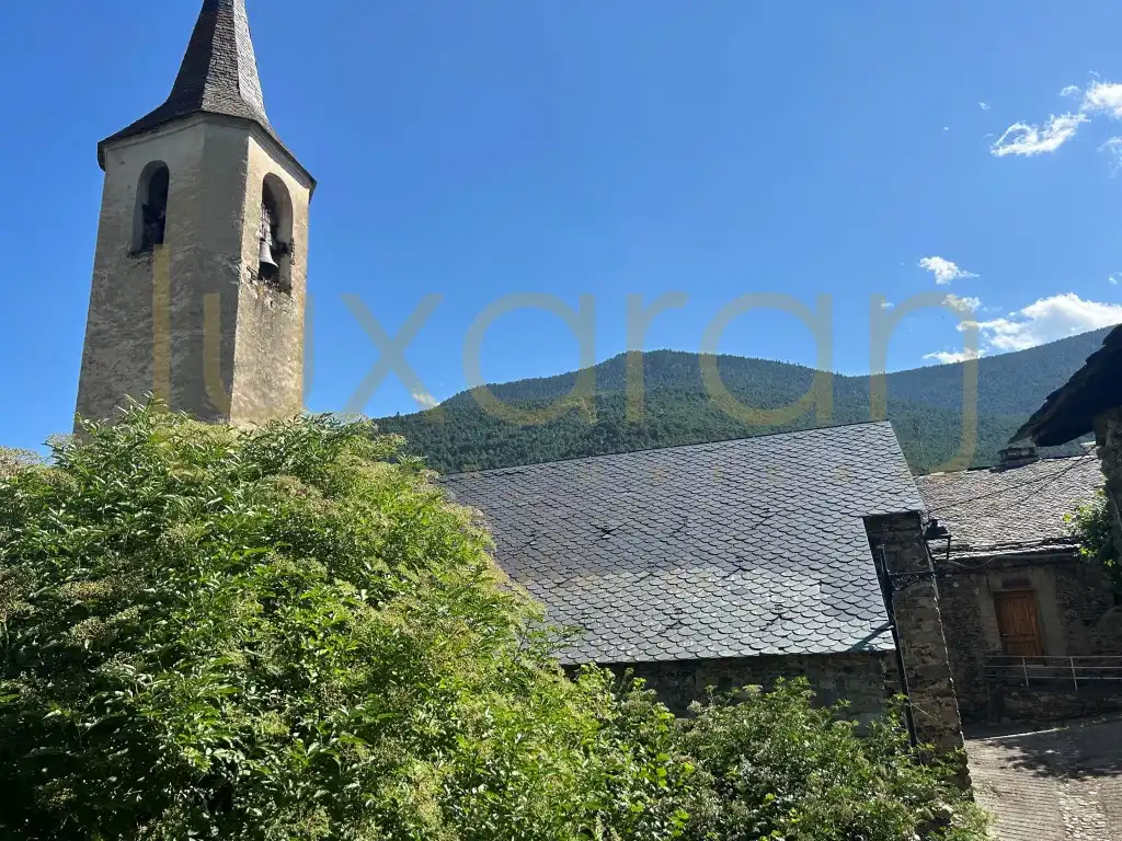 Vista exterior de Casa o xalet en venda en La Guingueta d'Àneu