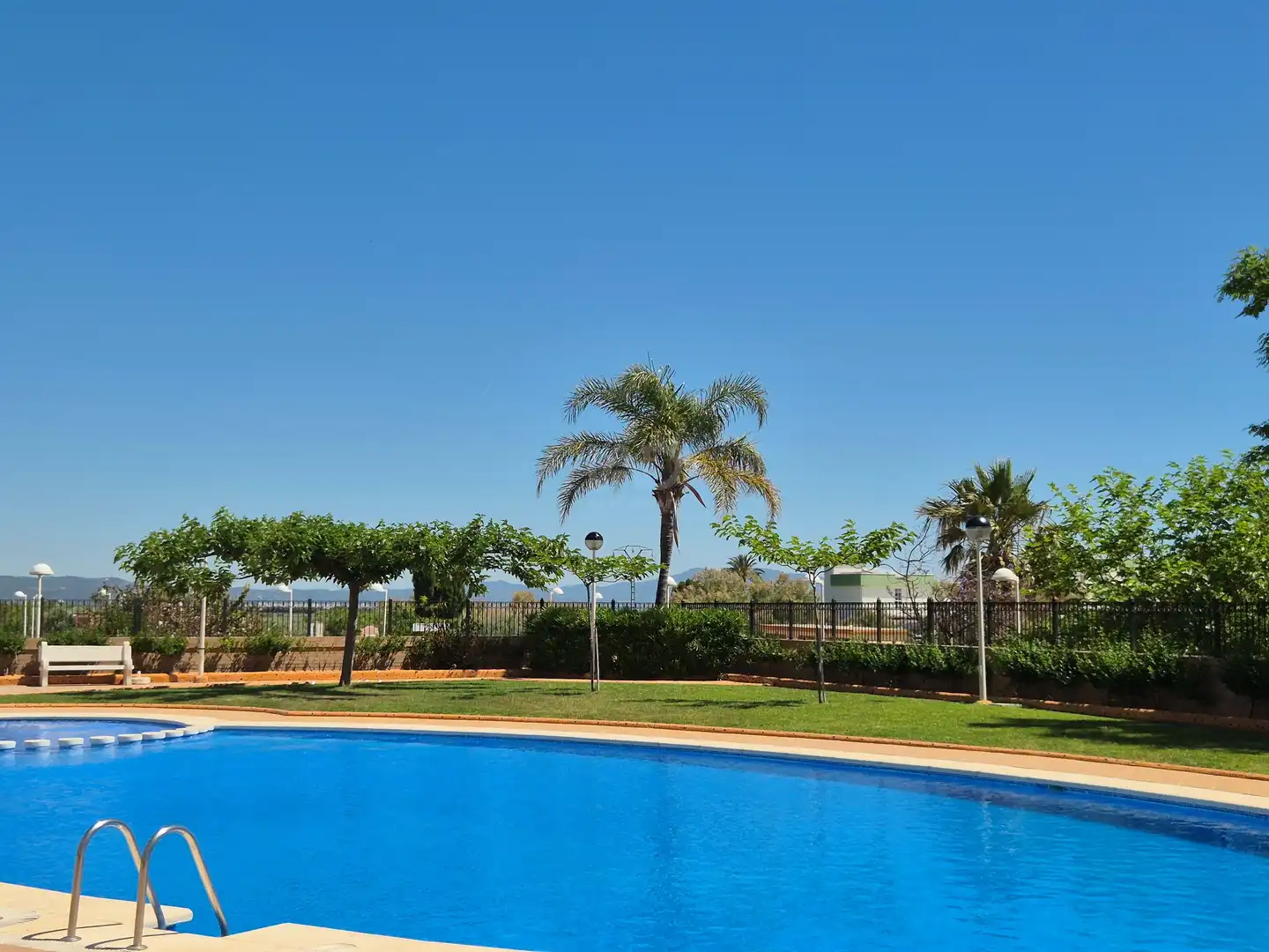 Piscina de Pis en venda en Cabanes amb Aire condicionat, Terrassa i Piscina