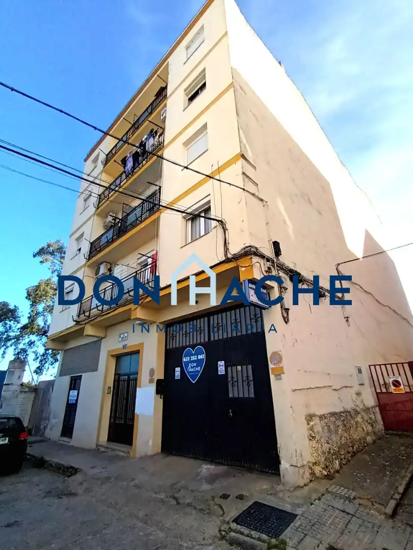Local comercial en venda a Este