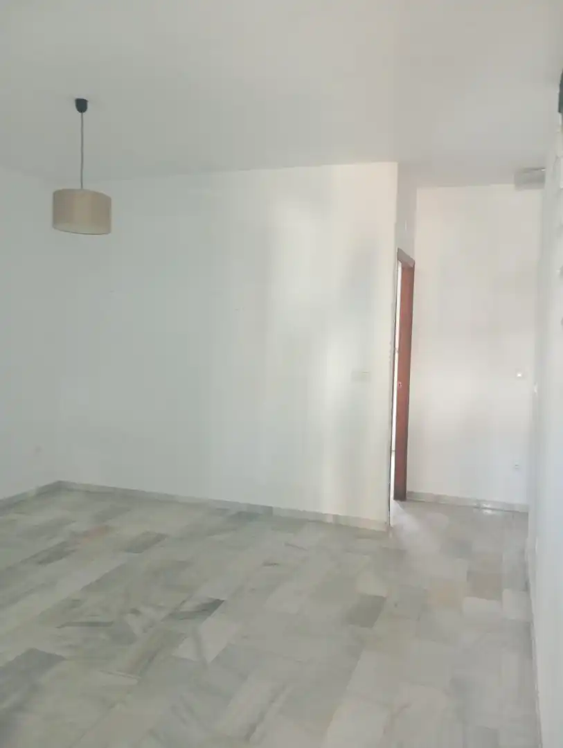 Detached homes for rent in Pilas  with Air Conditioner, Terrace and Washing machine