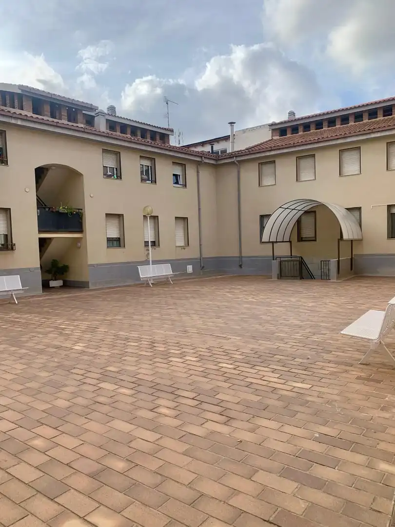 Vista exterior de Piso de alquiler en Elda con Aire acondicionado, Calefacción y Trastero