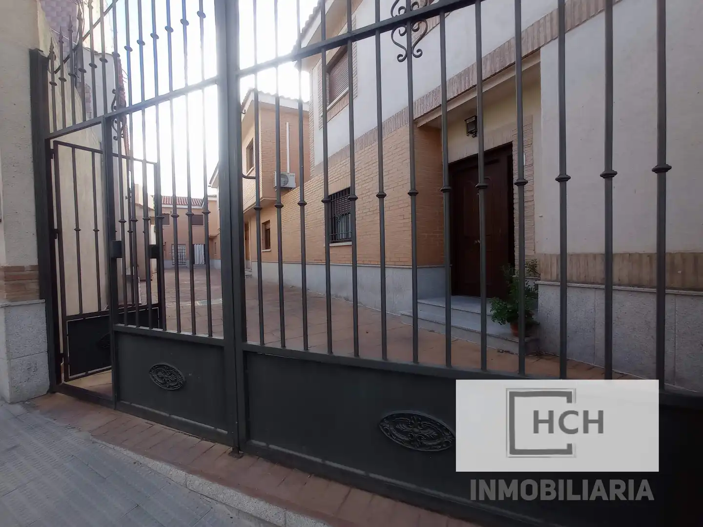 Casa adosada en venta en Calle las Monjas, 11, La Puebla de Montalbán