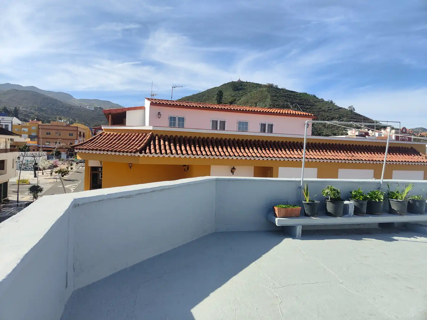 Vista exterior de Piso en venta en Vega de San Mateo con Terraza, Trastero y Amueblado
