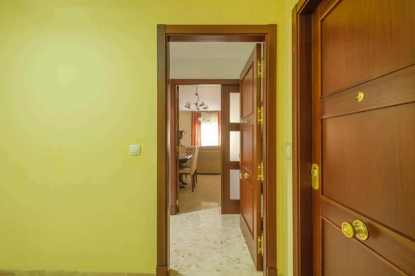 Piso en venta en Alcalá de Guadaira con Aire acondicionado, Jardín privado y Terraza