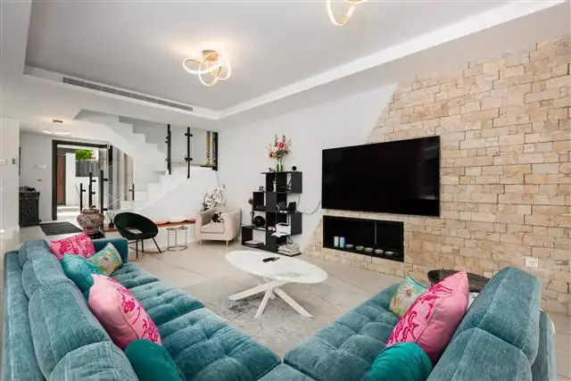 Chalet con terraza en venta en Nueva Andalucía, imagen 4