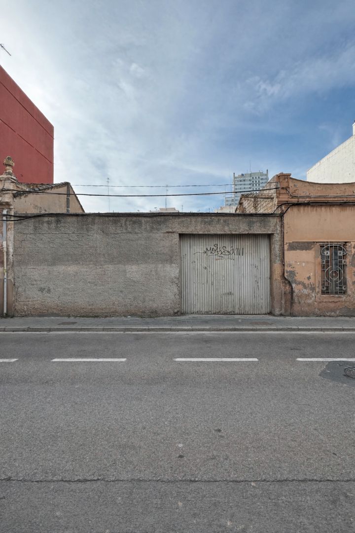 Exterior view of Industrial buildings for sale in  Valencia Capital