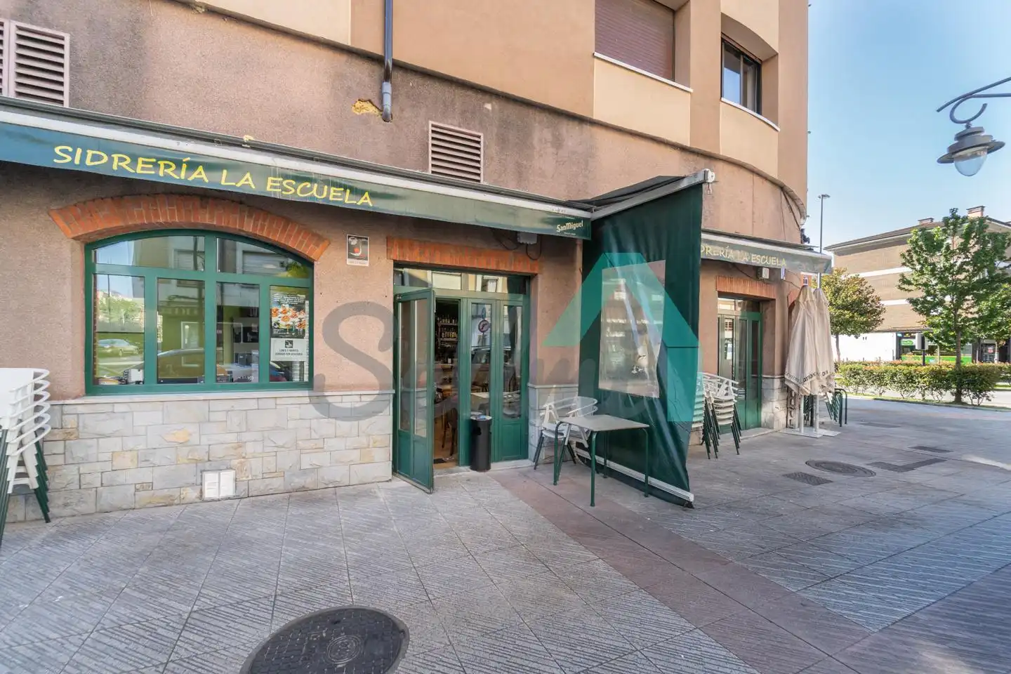 Local en traspaso en De Viella, Lugones