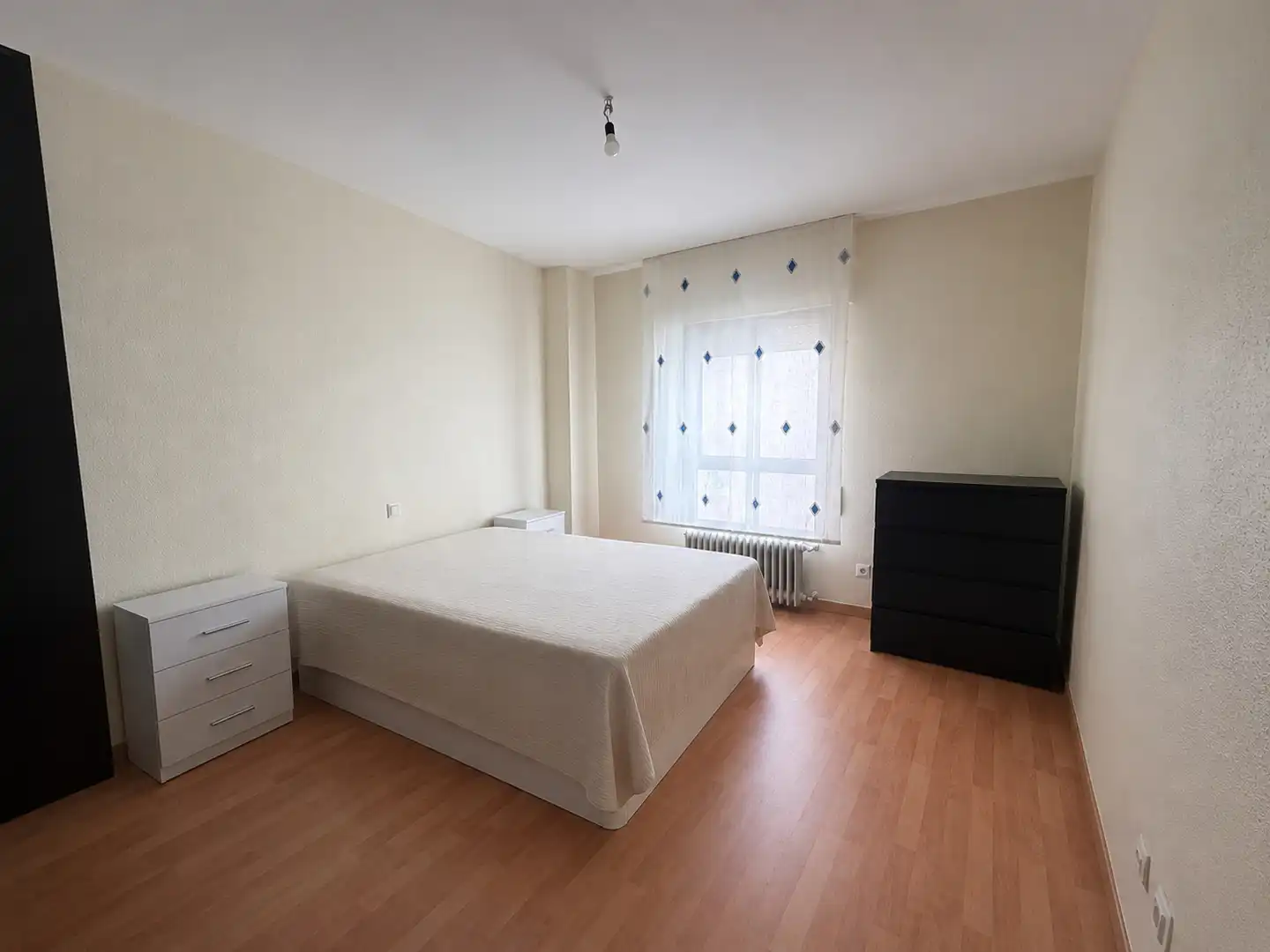 Habitación de Piso de alquiler en Valladolid con Amueblado