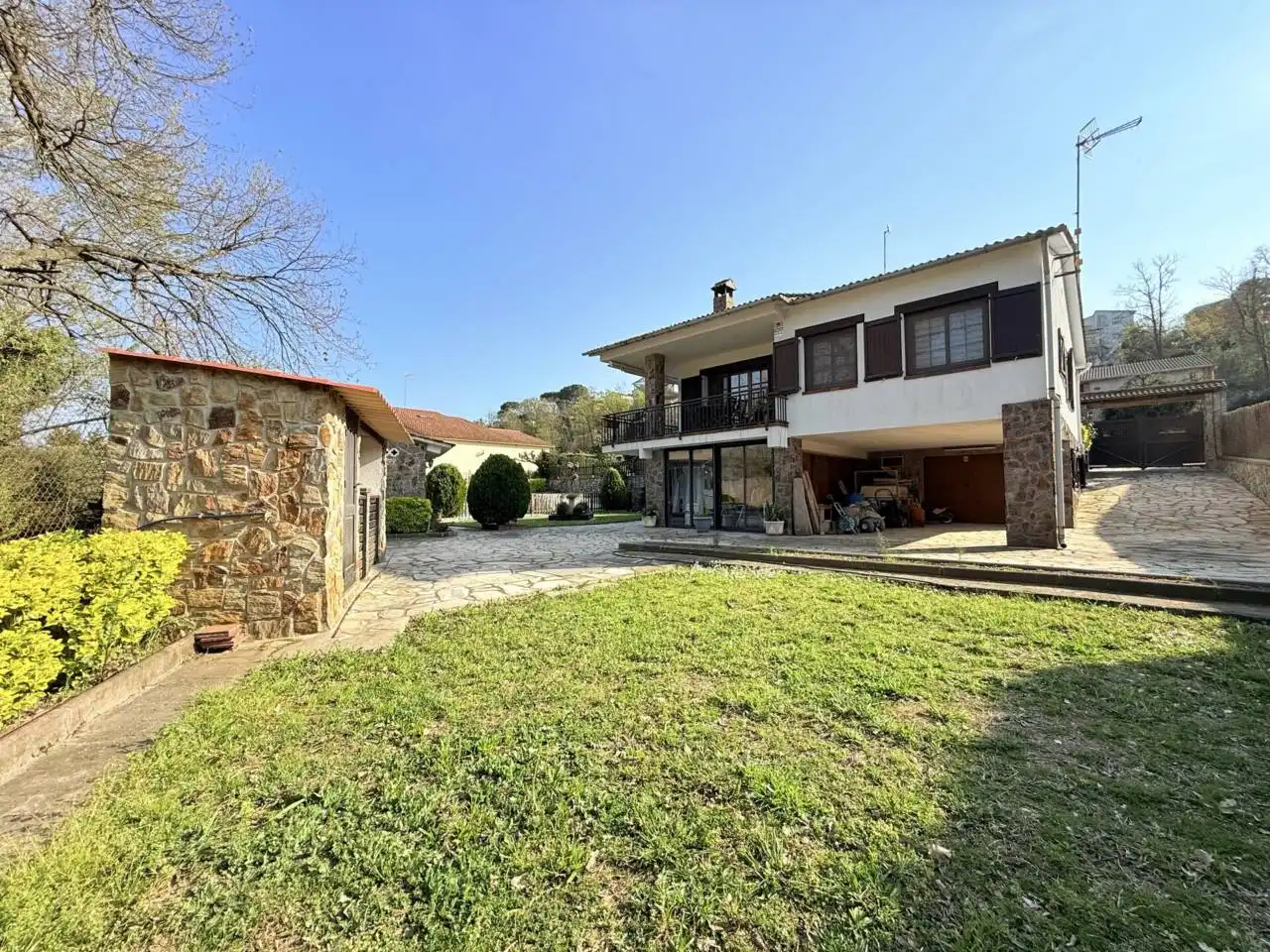Garden of Houses for sale in Riells i Viabrea  with Air Conditioner, Heating and Private garden