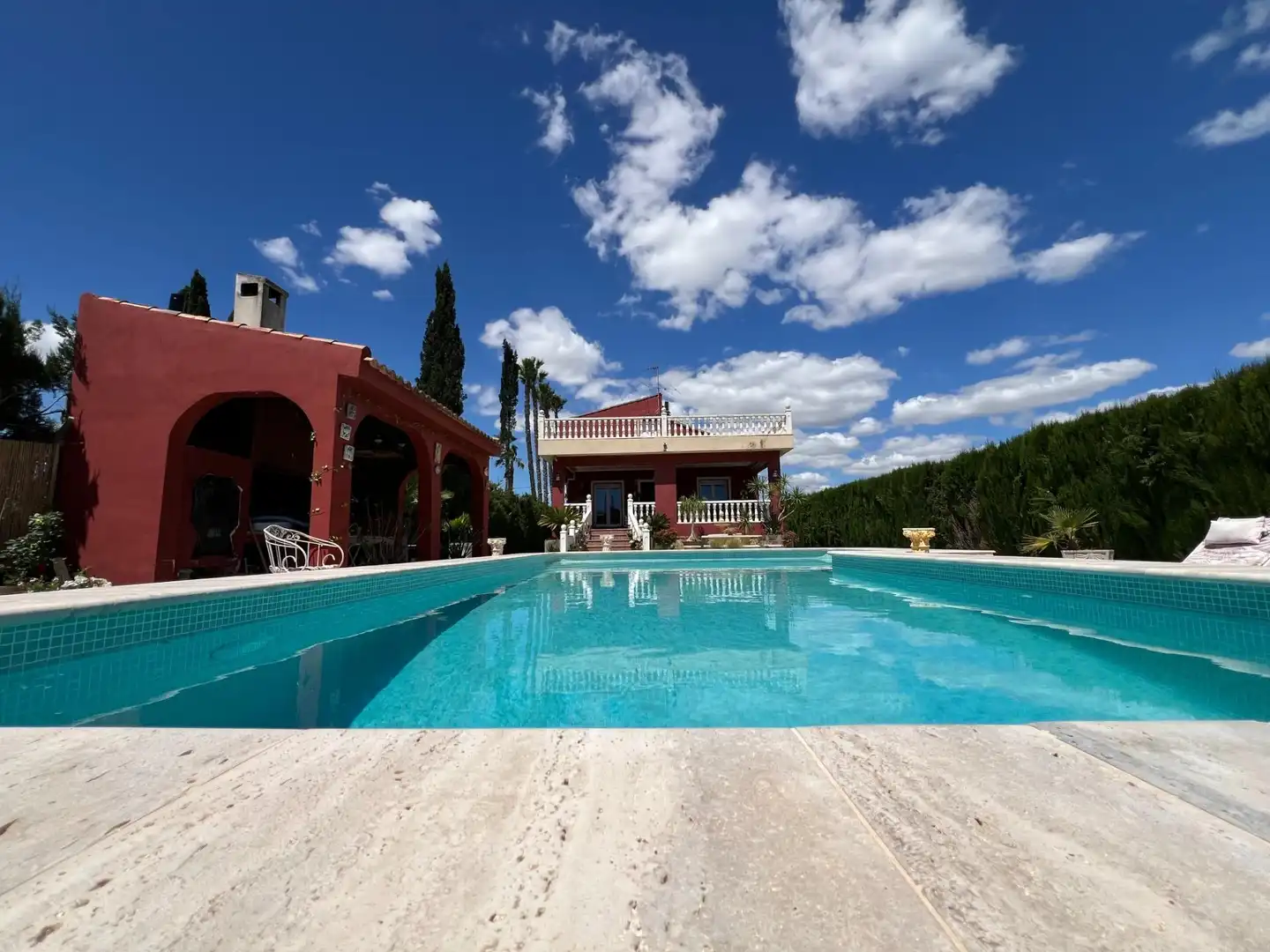 Country house with pool for sale in Dolores