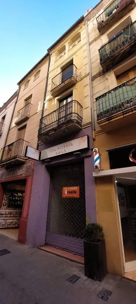 Außenansicht von Geschaftsraum zur Miete in Igualada mit Klimaanlage und Heizung
