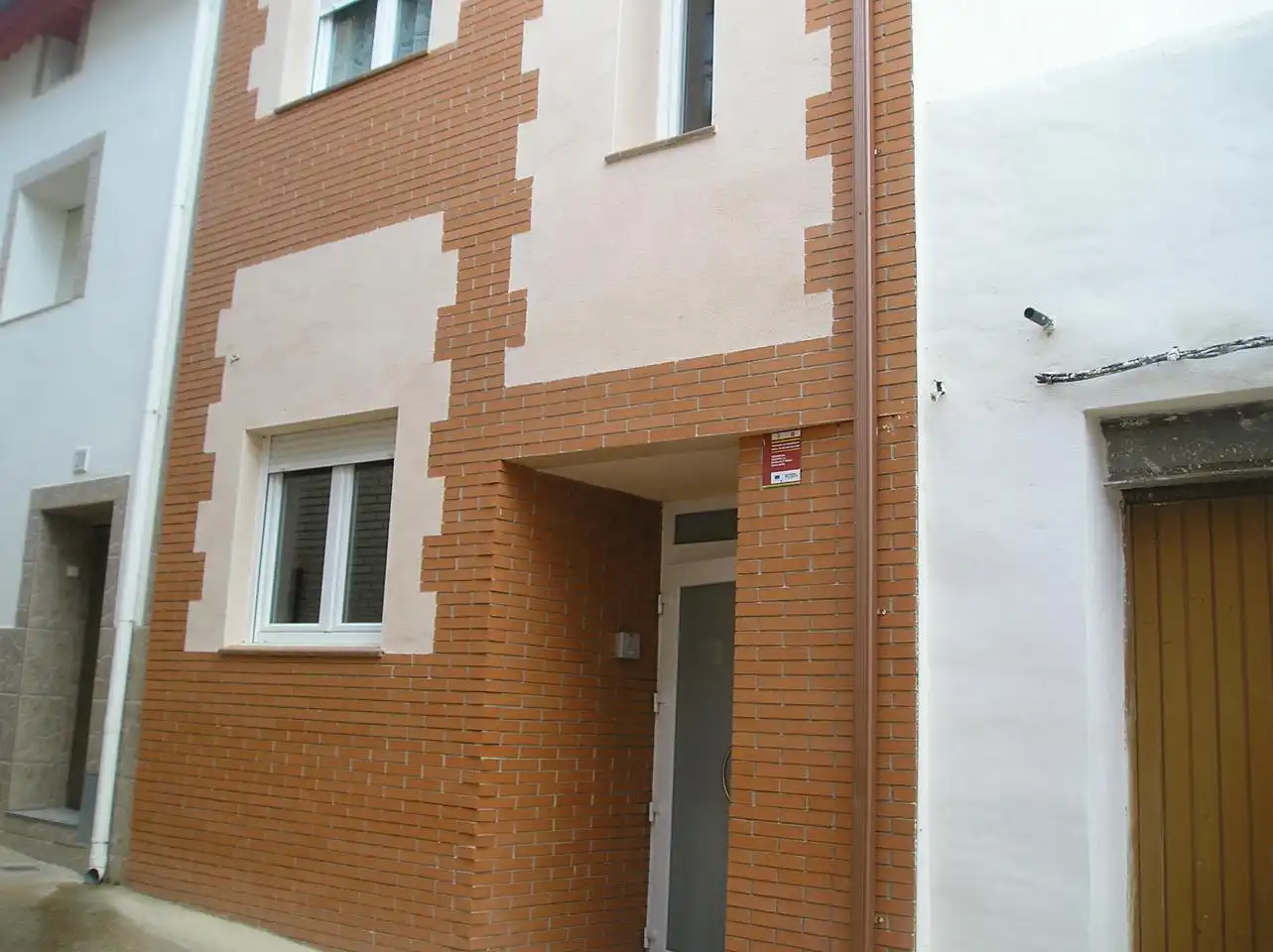 Außenansicht von Gebäude zum Verkauf in Alhama de Aragón