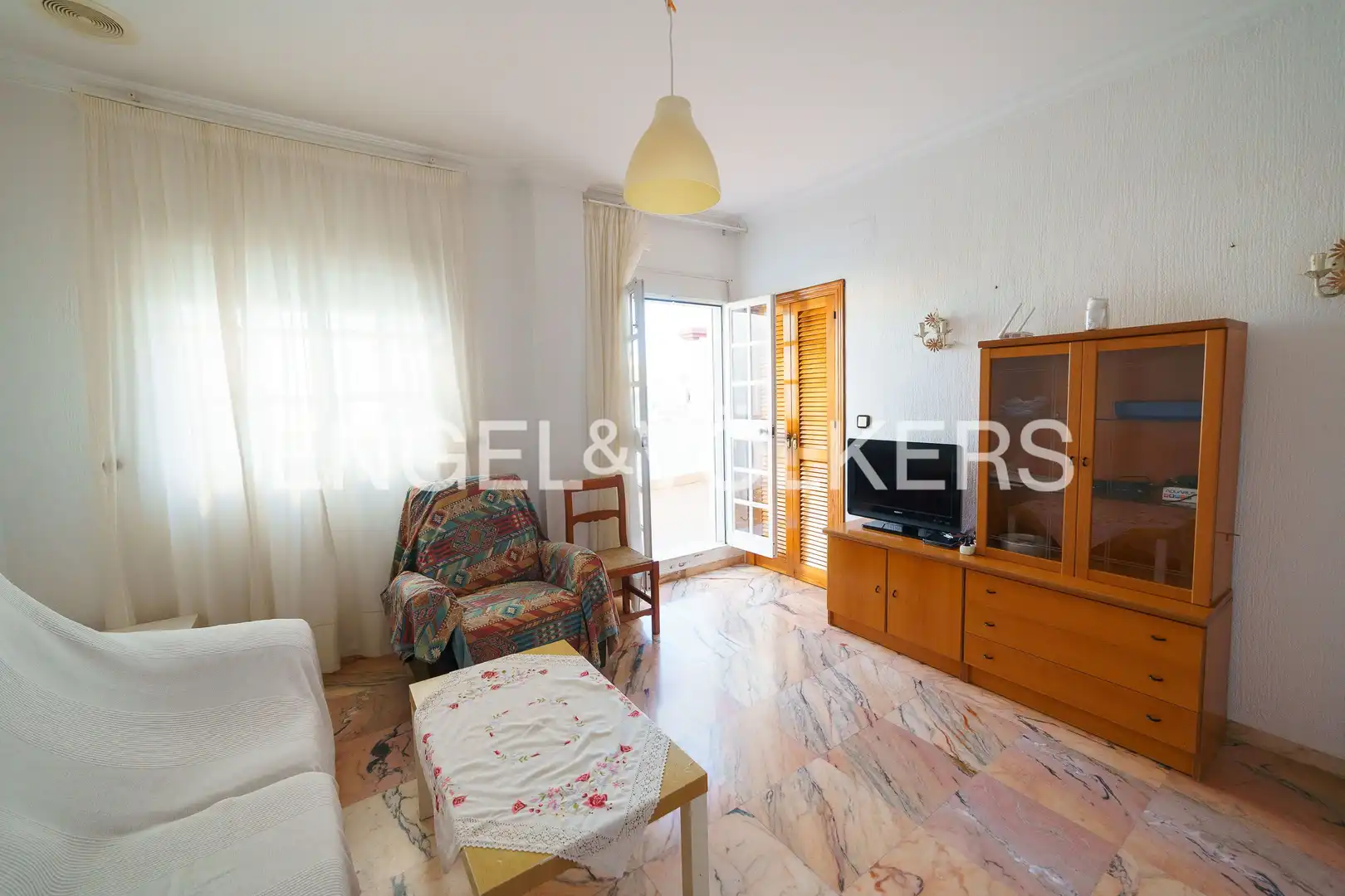 Living room of Houses for sale in Puerto Real  with Heating, Private garden and Terrace