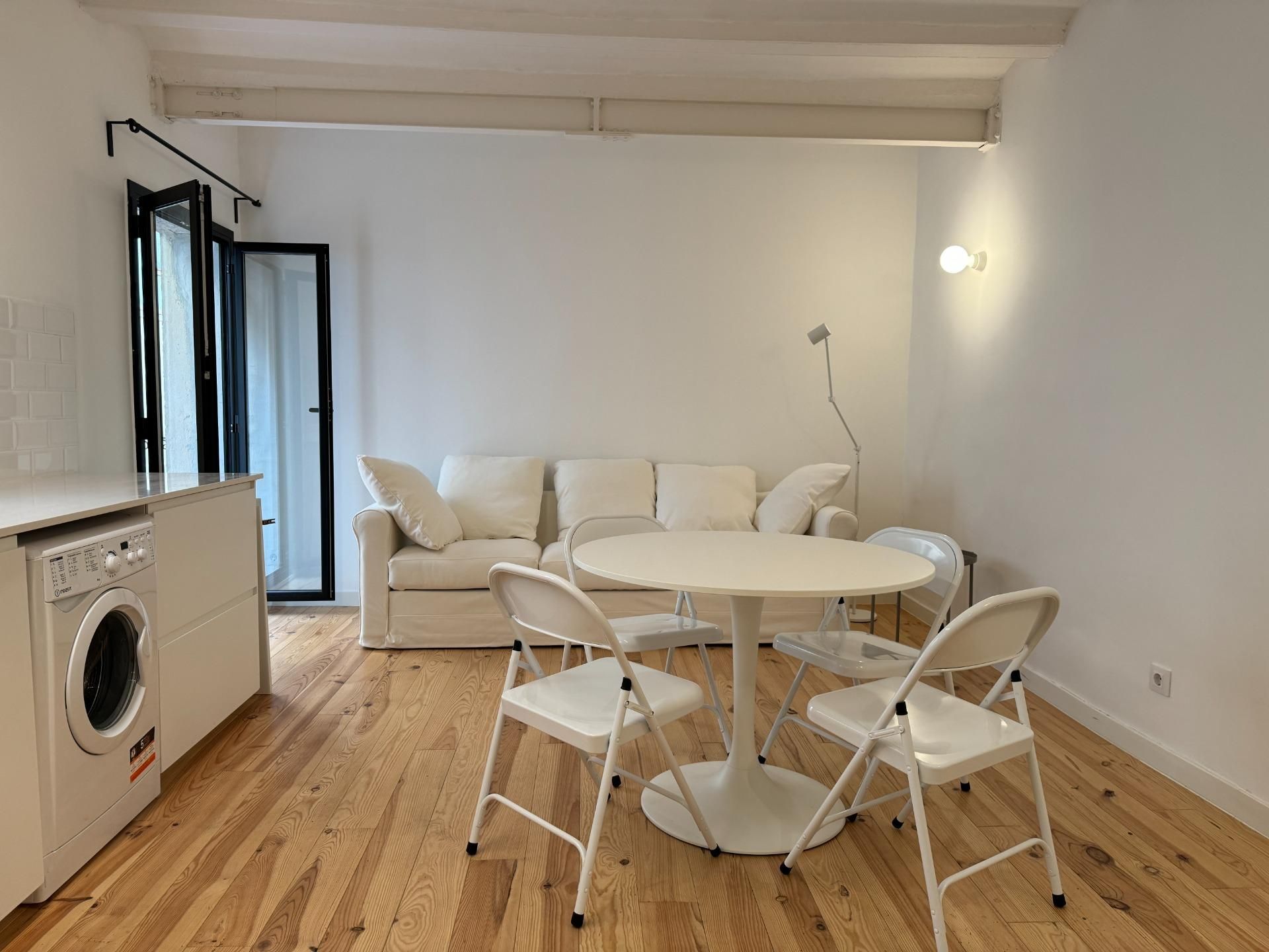 Sala de estar de Piso de alquiler en  Barcelona Capital con Parquet y Balcón