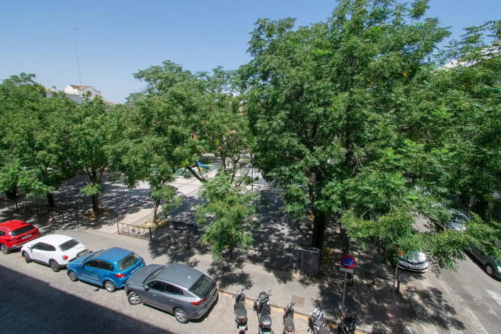 Exterior view of Flat for sale in Sevilla  with Air Conditioner and Heating