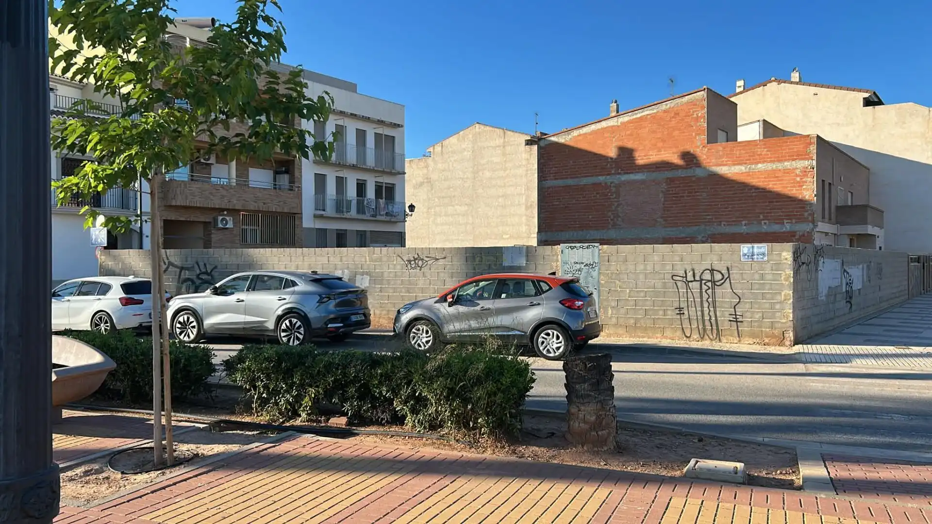 Lands and plots for sale in grifeta 22