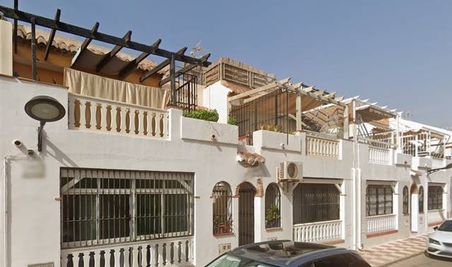 Casa adosada en Venta en Calle Río Darro en Balanegra