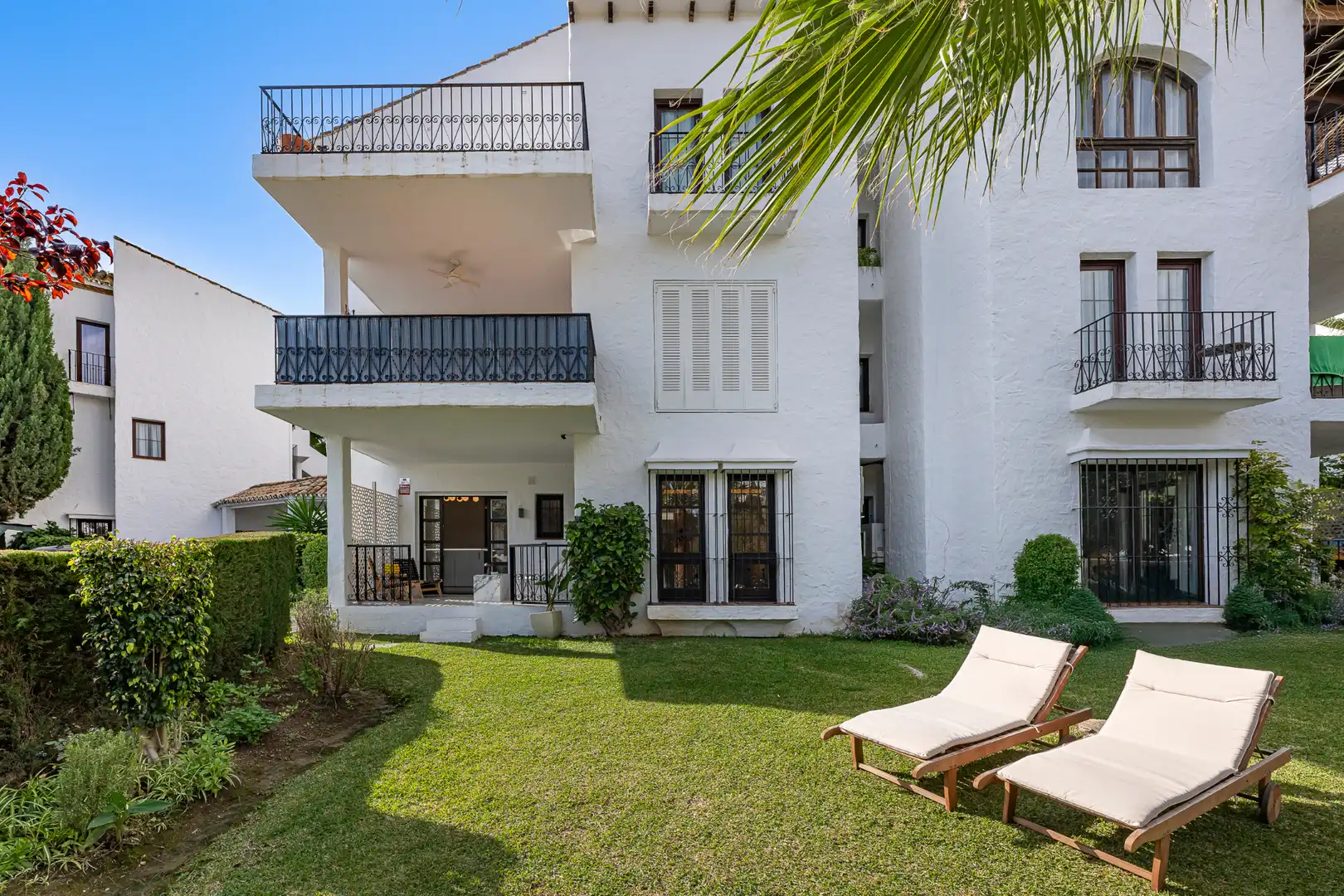 Vista exterior de Apartament en venda en Marbella amb Aire condicionat, Calefacció i Parquet