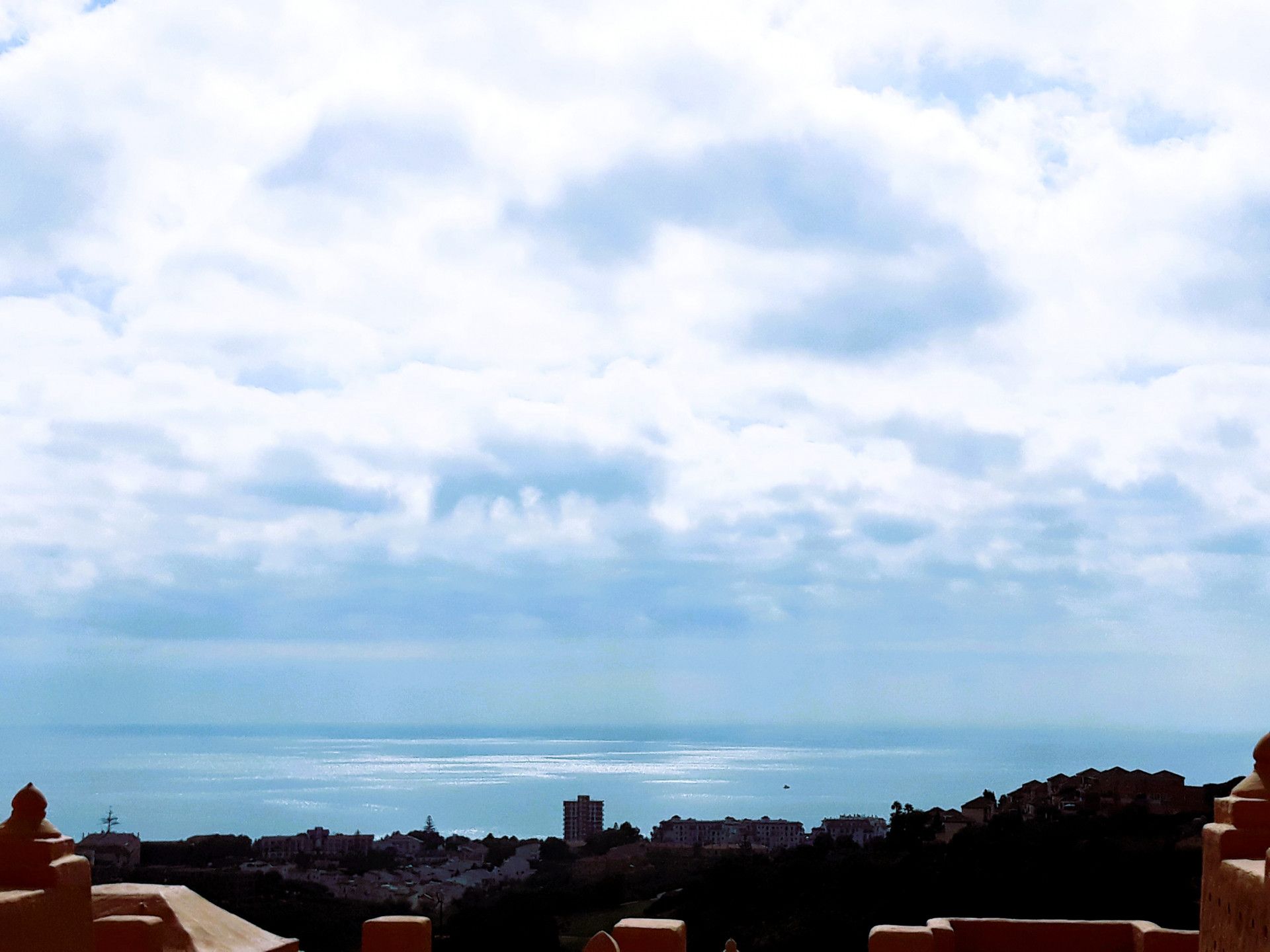 Vista exterior de Apartament en venda en Manilva amb Aire condicionat, Calefacció i Terrassa
