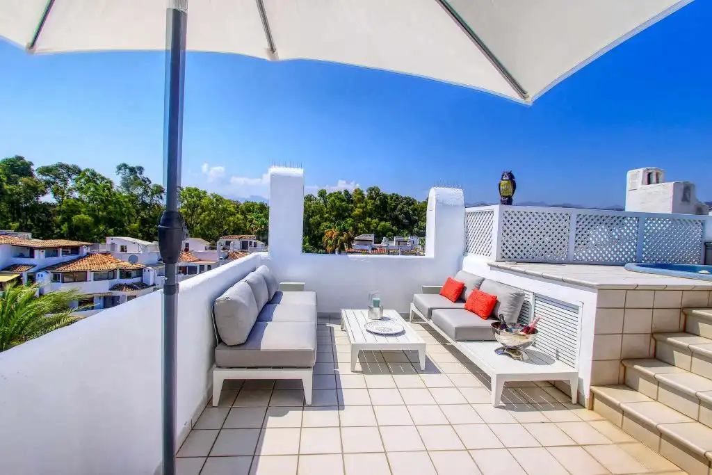 Terraza de Ático en venta en Marbella con Aire acondicionado, Calefacción y Terraza