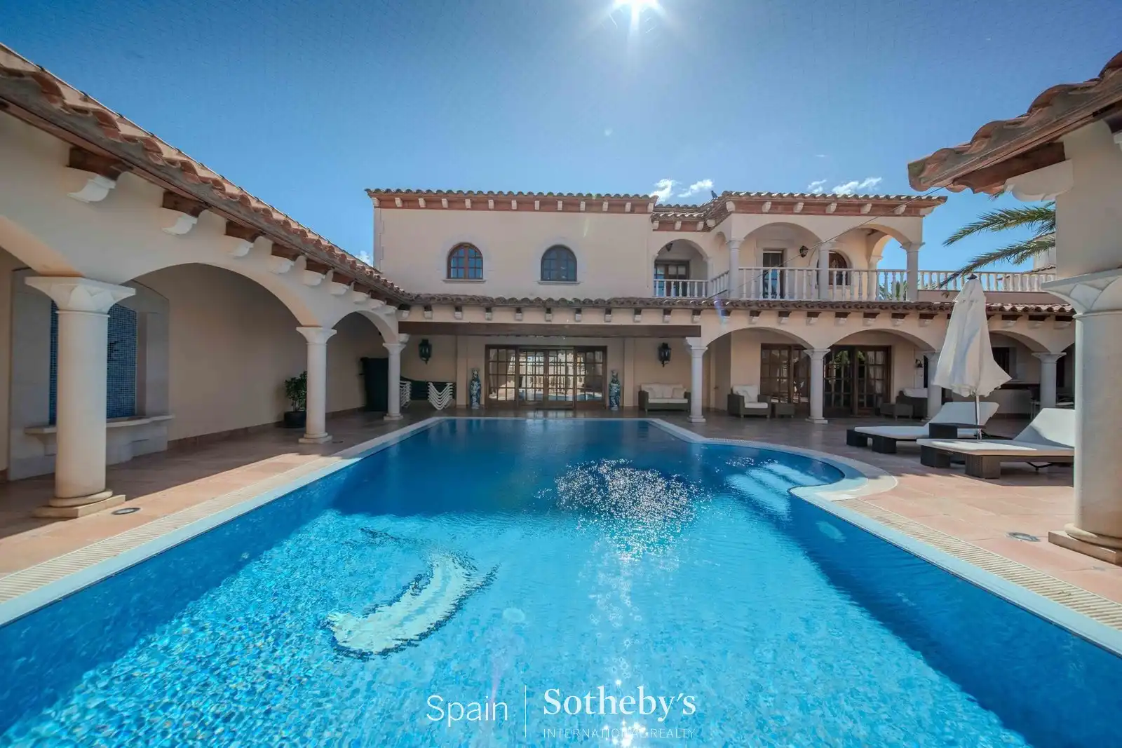 Swimming pool of Houses for sale in Empuriabrava  with Air Conditioner, Heating and Private garden