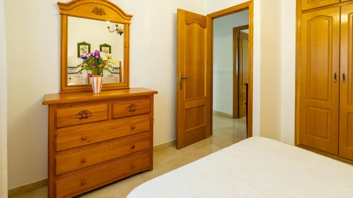 Dormitori de Casa o xalet en venda en Elche / Elx amb Aire condicionat, Jardí privat i Terrassa
