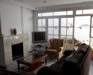 Living room of Single-family semi-detached to rent in San Vicente del Raspeig / Sant Vicent del Raspeig  with Terrace, Furnished and Oven