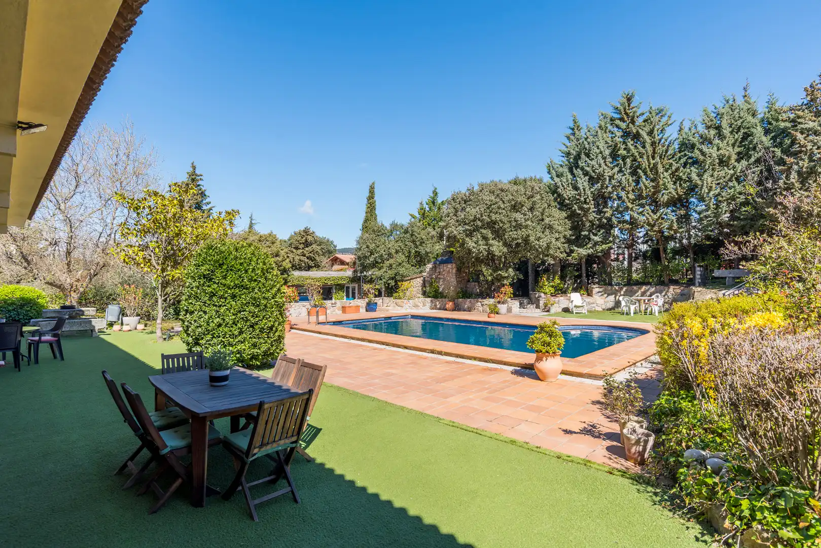 Swimming pool of Houses for sale in Collado Villalba  with Air Conditioner, Heating and Private garden