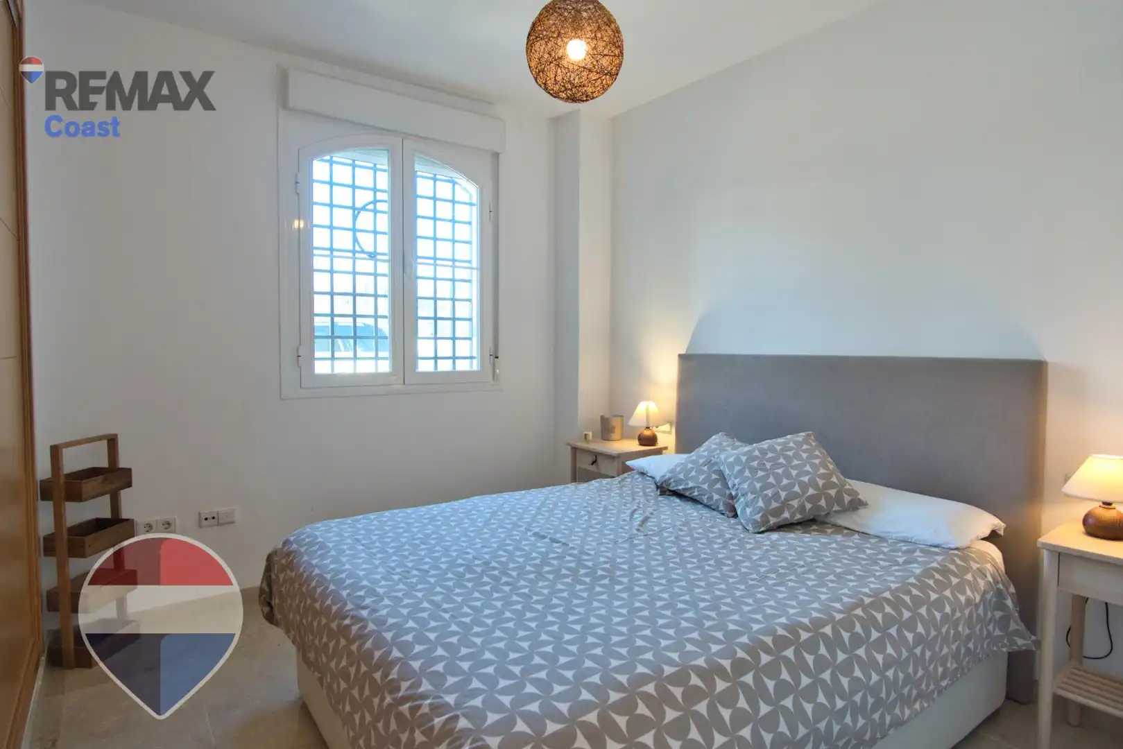 Schlafzimmer von Wohnung zum Verkauf in Benalmádena mit Klimaanlage, Privatgarten und Gemeinschaftspool