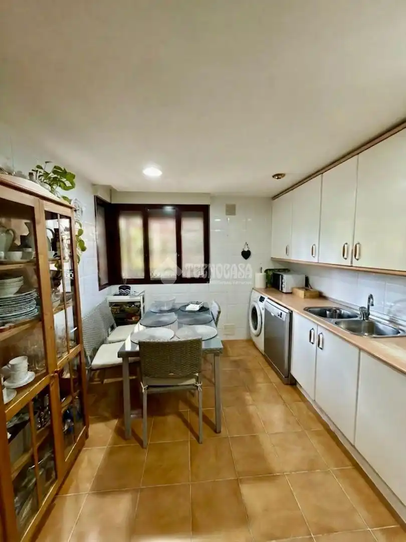 Kitchen of Houses for sale in Valdemoro  with Terrace, Storage room and Swimming Pool