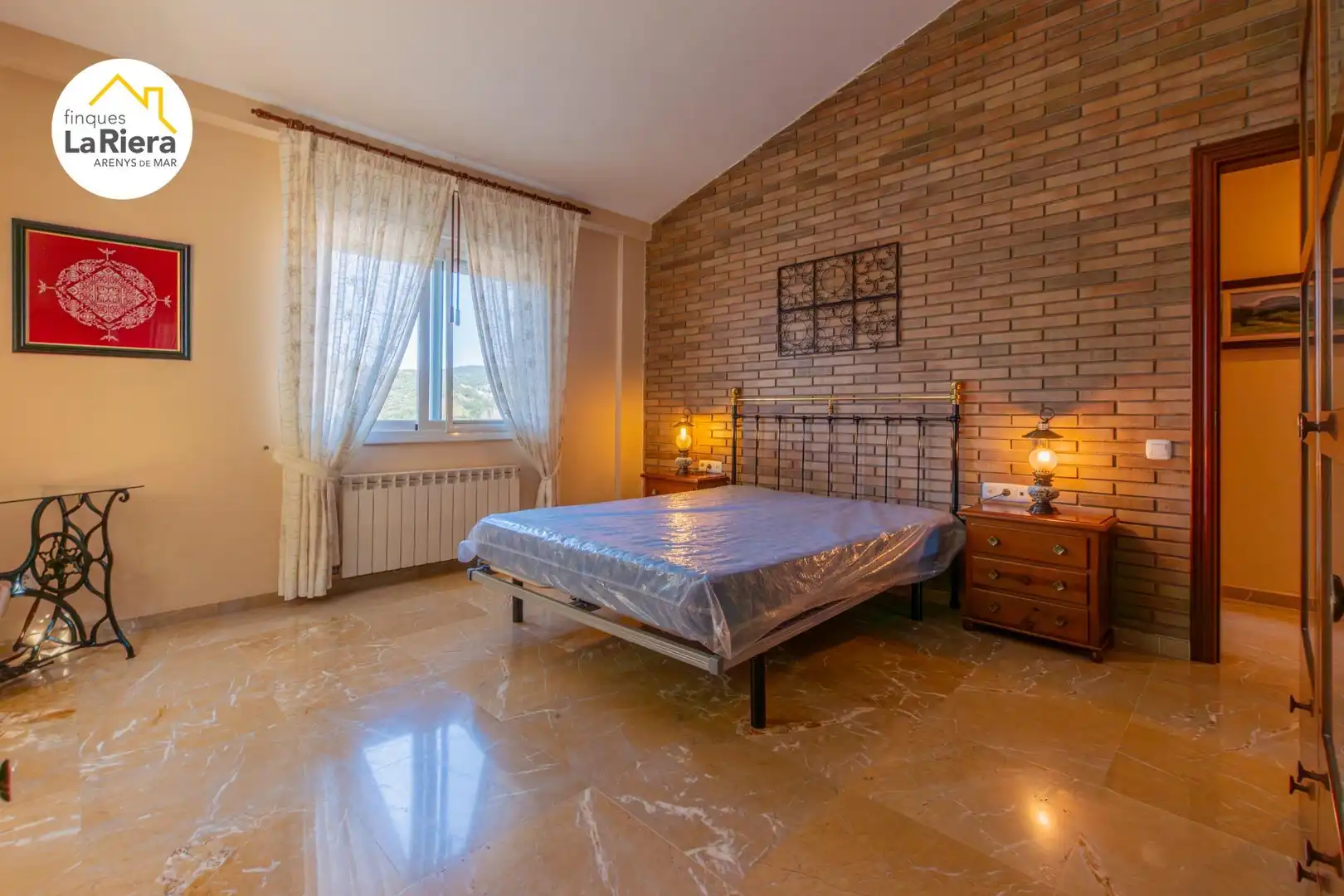 Bedroom of Houses for sale in Arenys de Munt