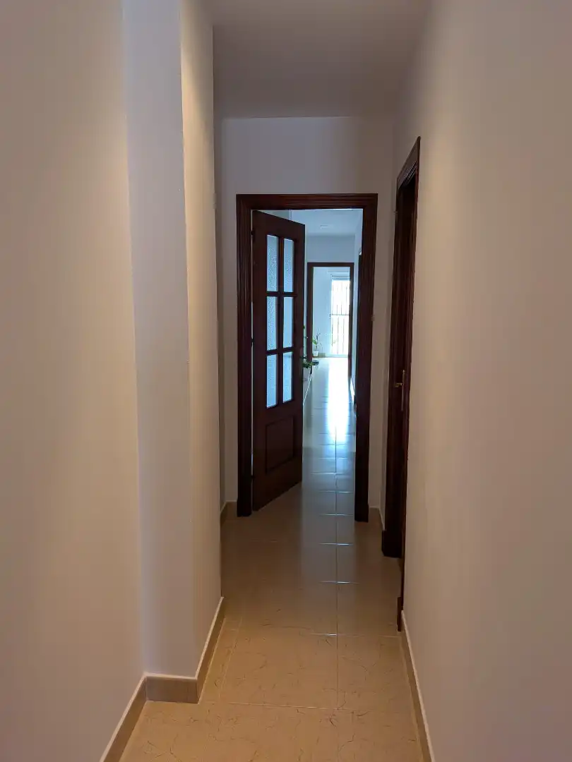 Wohnung zum Verkauf in Dos Hermanas mit Klimaanlage und Möbliert