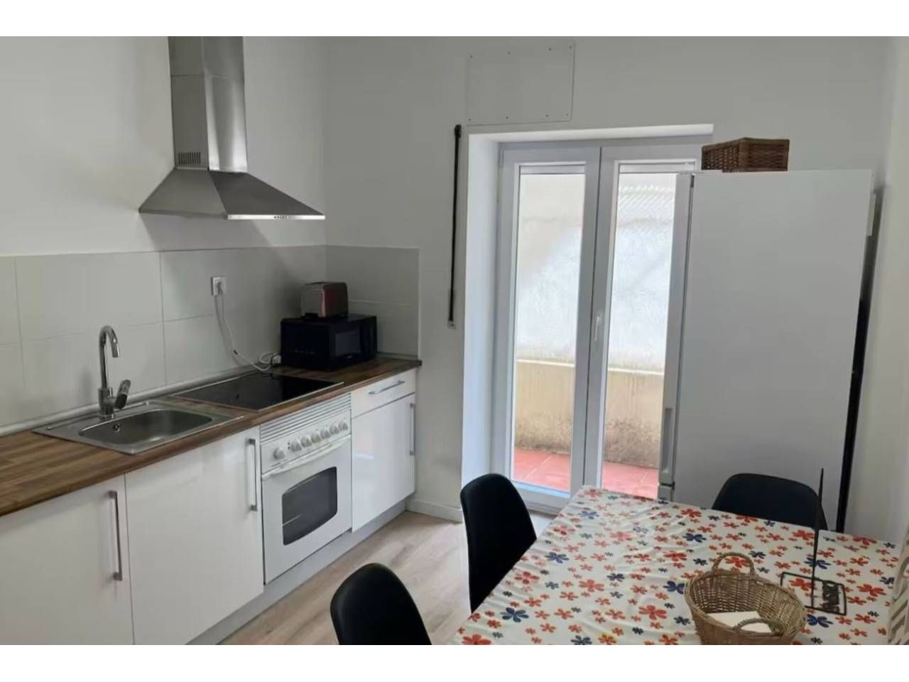 Kitchen of Flat to rent in Burgos Capital  with Heating, Parquet flooring and Terrace