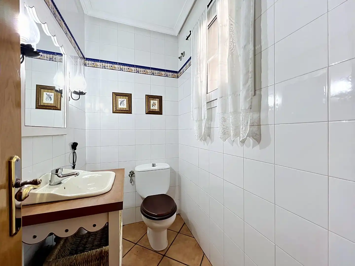 Bathroom of Detached homes for sale in Roquetas de Mar