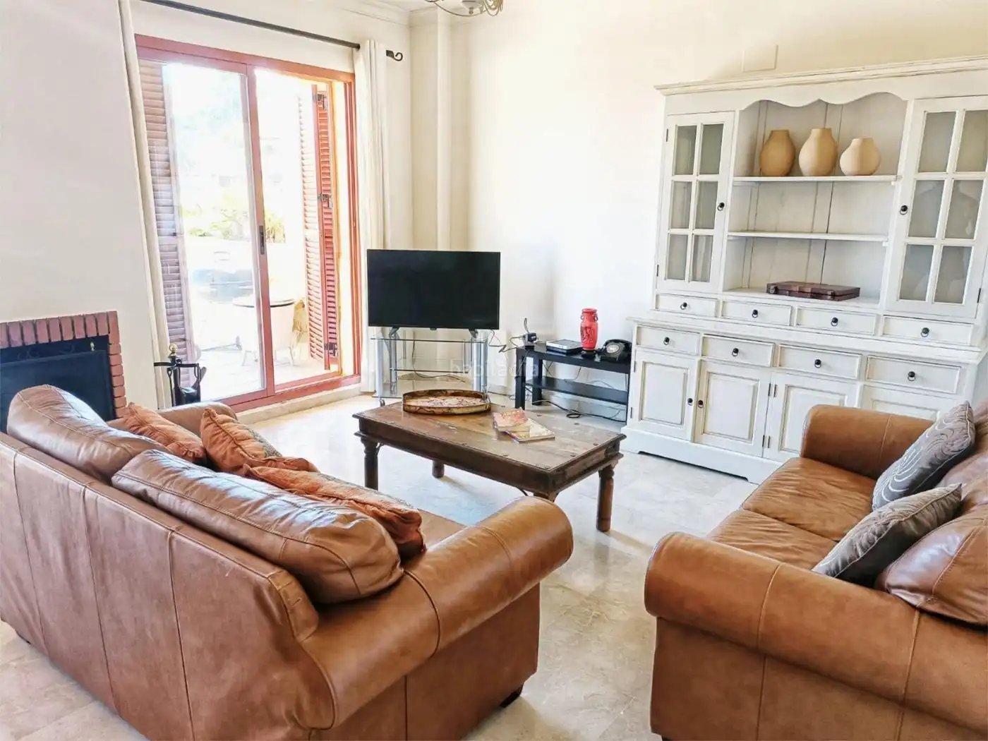 House with pool to rent in Avenida Suecia 56, imagen 3