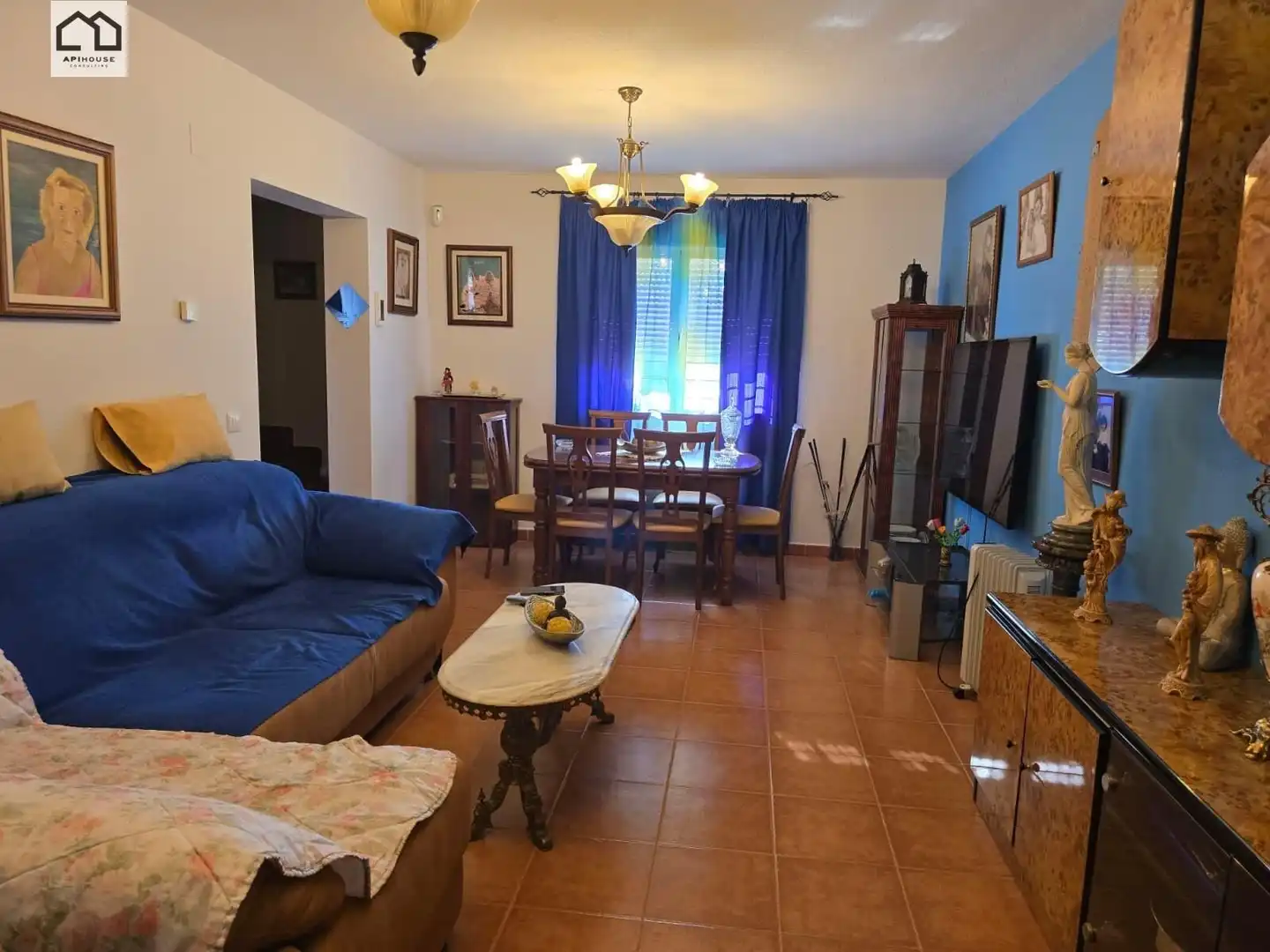 Sala d'estar de Casa adosada en venda en Los Cerralbos amb Aire condicionat, Terrassa i Traster