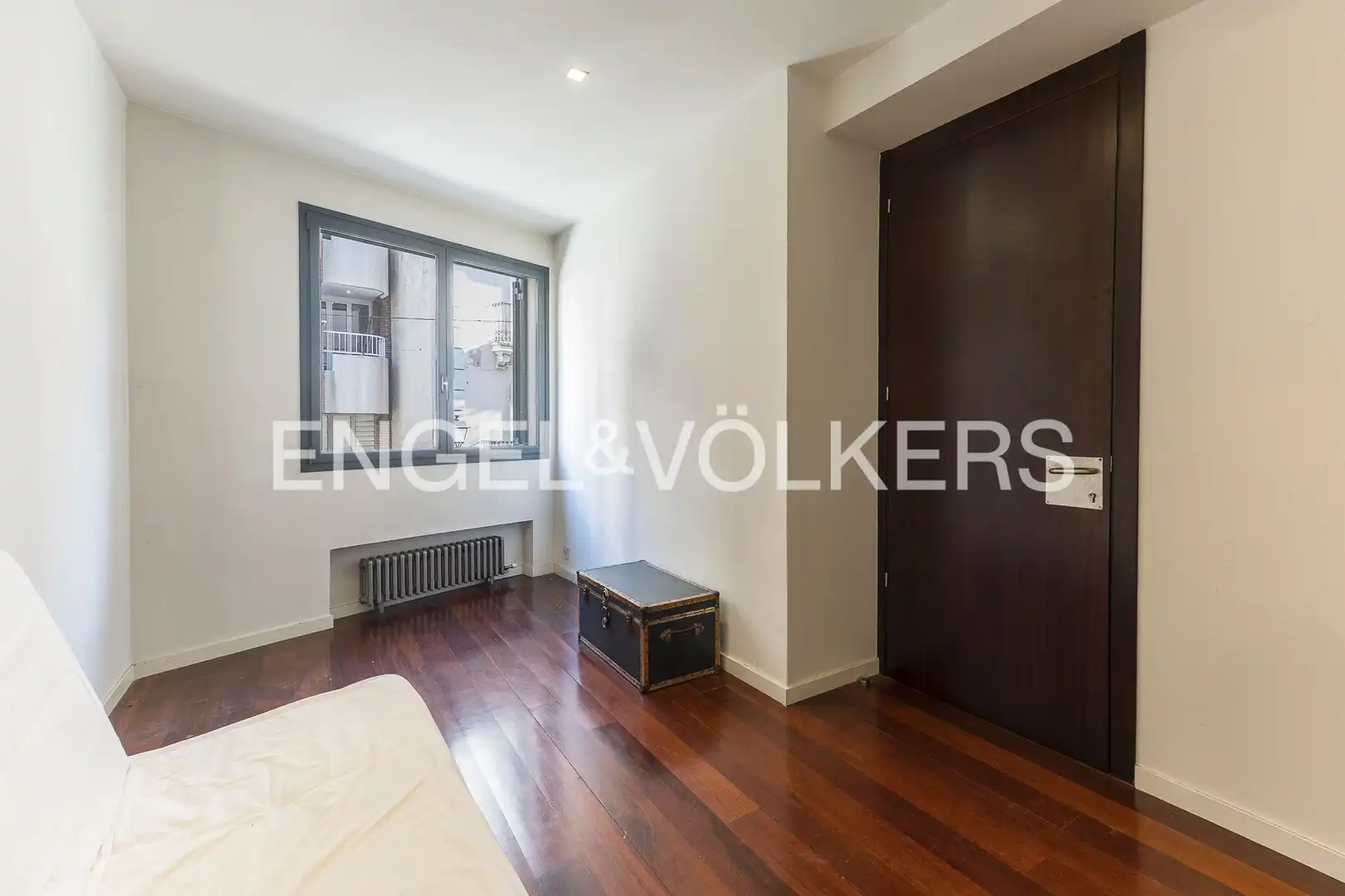 Bedroom of Houses for sale in Barcelona  with Air Conditioner, Heating and Private garden