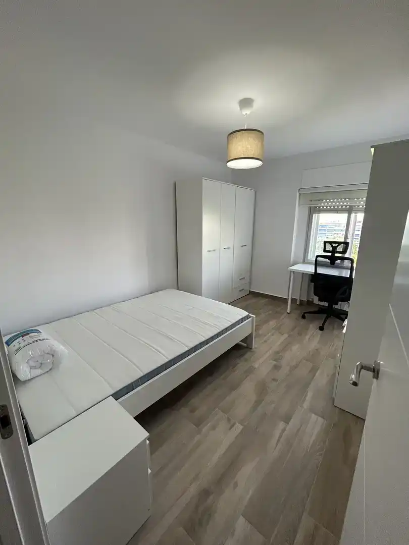 Dormitori de Pis per a compartir en Móstoles amb Aire condicionat, Parquet i Traster