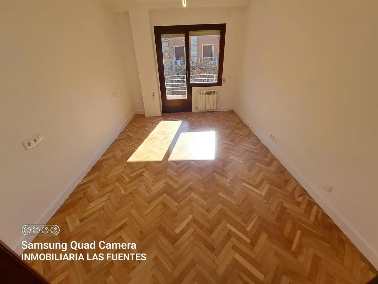 Sala de estar de Piso de alquiler en Zaragoza con Aire acondicionado, Calefacción y Terraza