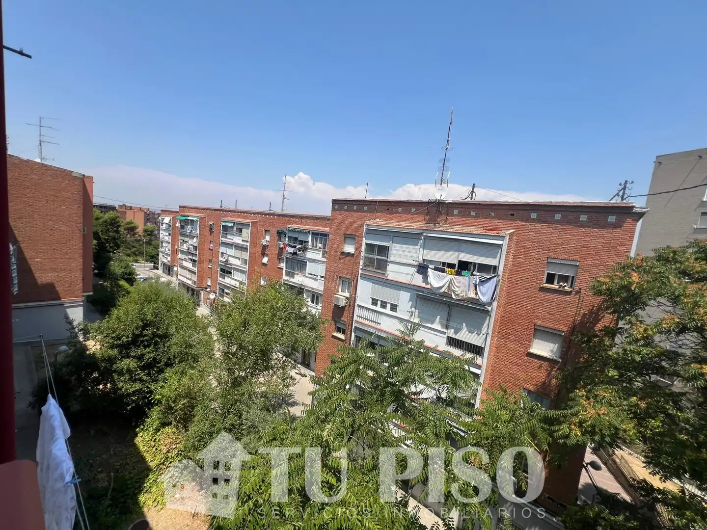 Vista exterior de Piso en venta en Madrid con Calefacción, Terraza y Amueblado