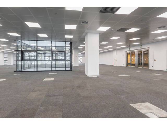 Oficina en Alquiler en de Bruselas en El Soto de la Moraleja